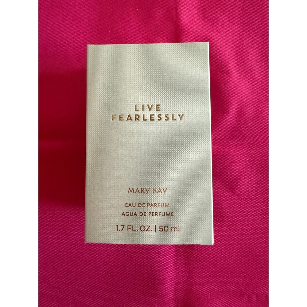 Mary Kay Live Fearlessly Eau de Parfum | New in Box 1.7 oz FREE SHIPPING - Picture 1 of 5